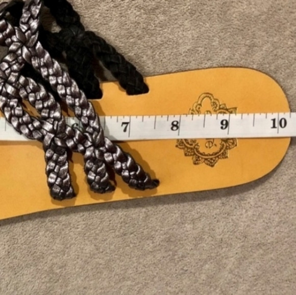 Urban Outfitters ecote Braided Leather Sandles - Picture 4 of 6